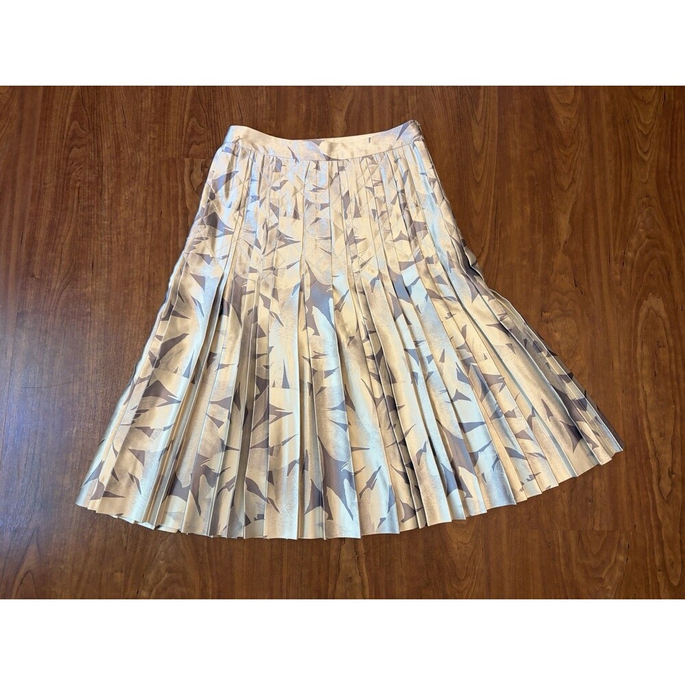 TSE Silk Pleated Skater Skirt Quilted Floral Silver Women's Size 2 Unlined